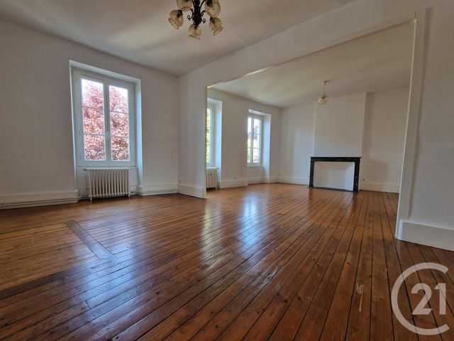 Appartement Duplex à louer - 5 pièces - 113.0 m2 - ST PIERRE LE MOUTIER - 58 - BOURGOGNE - Century 21 Confluences