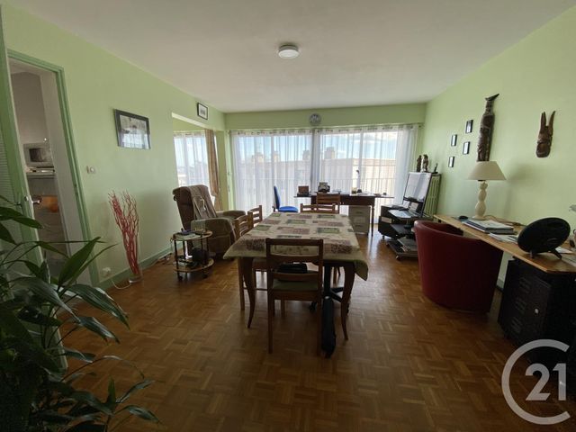 Appartement T3 à vendre - 3 pièces - 75.01 m2 - NEVERS - 58 - BOURGOGNE - Century 21 Confluences