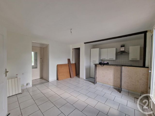 Appartement Local à louer FOURCHAMBAULT