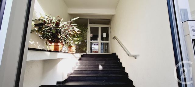 Appartement F3 à louer - 3 pièces - 76.11 m2 - NEVERS - 58 - BOURGOGNE - Century 21 Confluences