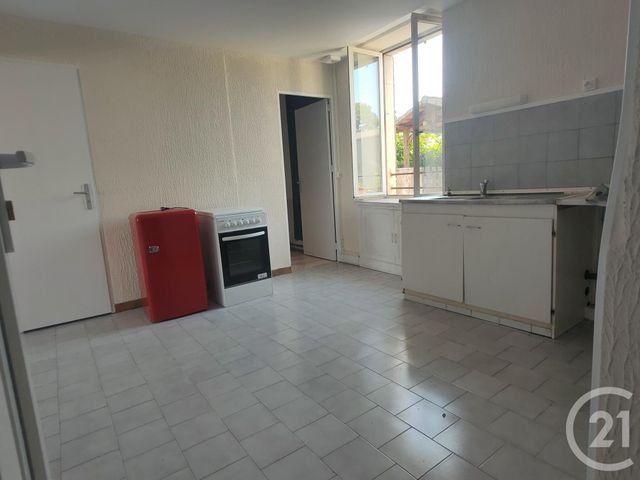 Appartement à louer - 2 pièces - 35.96 m2 - IMPHY - 58 - BOURGOGNE - Century 21 Confluences