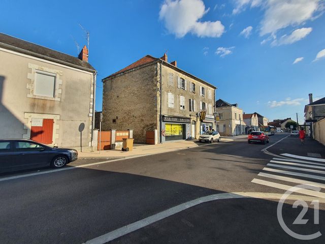 Afficher la photo en grand immeuble à vendre - 340.0 m2 - FOURCHAMBAULT - 58 - BOURGOGNE - Century 21 Confluences