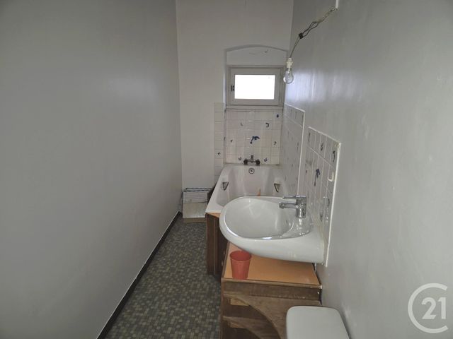 Afficher la photo en grand immeuble à vendre - 240.0 m2 - IMPHY - 58 - BOURGOGNE - Century 21 Confluences