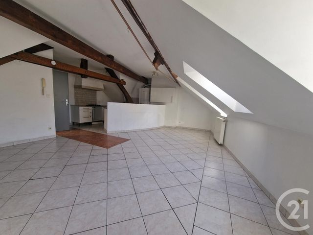 Appartement F4 à louer - 4 pièces - 72.63 m2 - NEVERS - 58 - BOURGOGNE - Century 21 Confluences