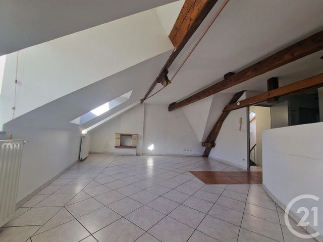 Appartement F4 à louer - 4 pièces - 72.63 m2 - NEVERS - 58 - BOURGOGNE - Century 21 Confluences