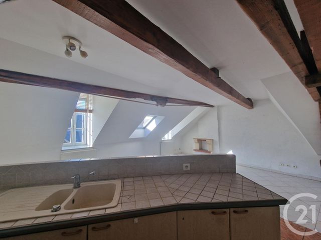 Appartement F4 à louer - 4 pièces - 72.63 m2 - NEVERS - 58 - BOURGOGNE - Century 21 Confluences