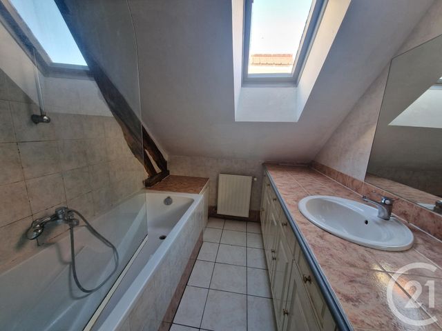 Appartement F4 à louer - 4 pièces - 72.63 m2 - NEVERS - 58 - BOURGOGNE - Century 21 Confluences