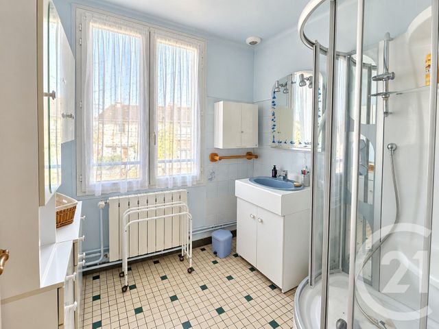 maison à vendre - 4 pièces - 75.94 m2 - VARENNES VAUZELLES - 58 - BOURGOGNE - Century 21 Confluences