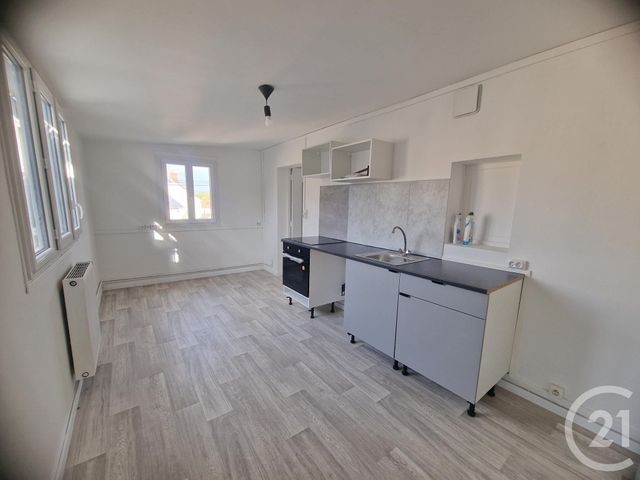 Appartement Duplex à louer - 5 pièces - 80.81 m2 - FOURCHAMBAULT - 58 - BOURGOGNE - Century 21 Confluences