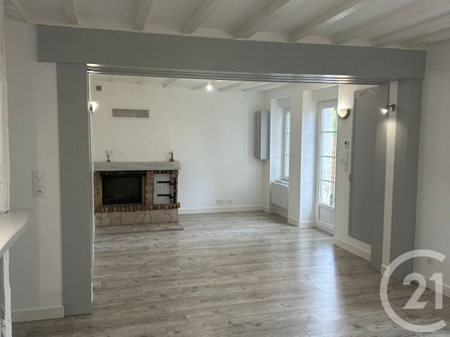 Appartement T2 à louer - 2 pièces - 54.4 m2 - NEVERS - 58 - BOURGOGNE - Century 21 Confluences