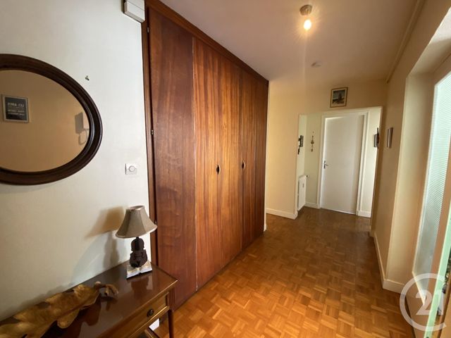 Appartement T3 à vendre - 3 pièces - 75.01 m2 - NEVERS - 58 - BOURGOGNE - Century 21 Confluences