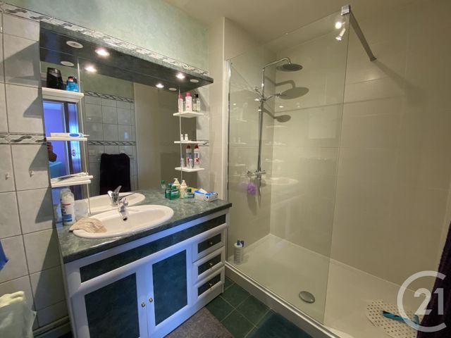 Appartement T3 à vendre - 3 pièces - 75.01 m2 - NEVERS - 58 - BOURGOGNE - Century 21 Confluences