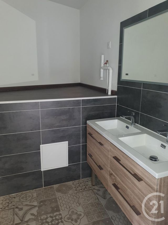 Appartement F3 à vendre - 3 pièces - 66.25 m2 - NEVERS - 58 - BOURGOGNE - Century 21 Confluences