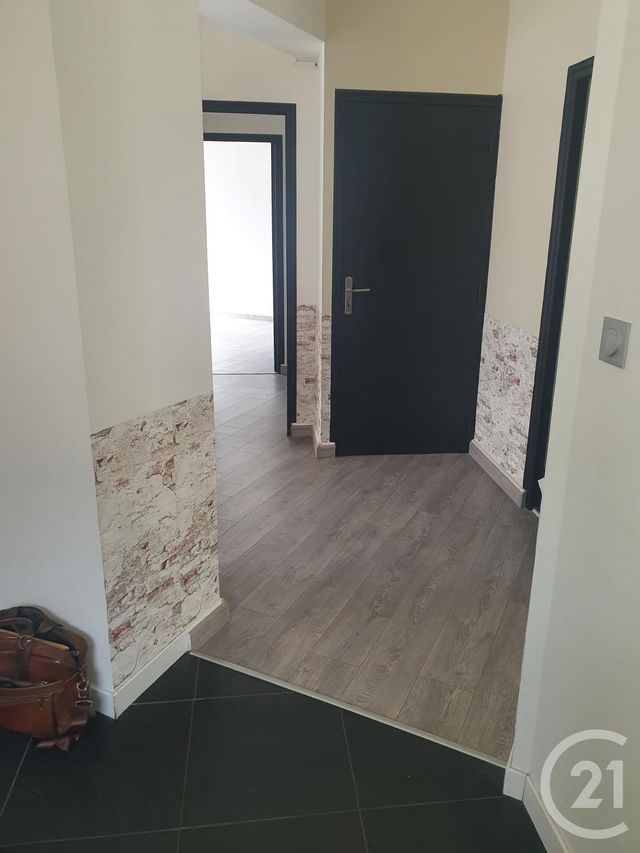 Appartement F3 à vendre - 3 pièces - 66.25 m2 - NEVERS - 58 - BOURGOGNE - Century 21 Confluences