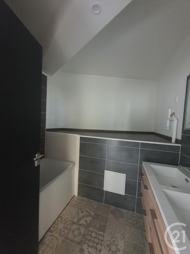 Appartement F3 à vendre - 3 pièces - 66.25 m2 - NEVERS - 58 - BOURGOGNE - Century 21 Confluences