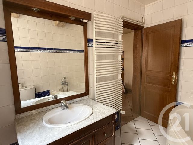 Appartement F4 à vendre - 4 pièces - 137.84 m2 - NEVERS - 58 - BOURGOGNE - Century 21 Confluences