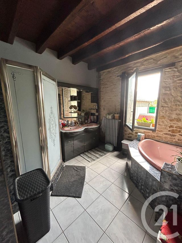 Afficher la photo en grand maison à vendre - 5 pièces - 165.0 m2 - CHEVENON - 58 - BOURGOGNE - Century 21 Confluences