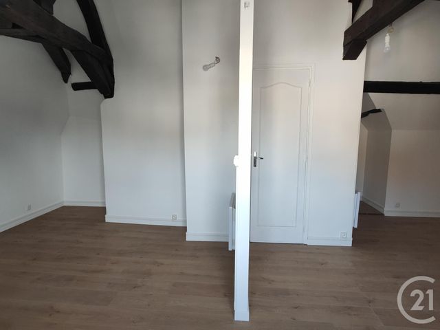 Appartement F2 bis à louer - 2 pièces - 70.76 m2 - SANCOINS - 18 - CENTRE - Century 21 Confluences