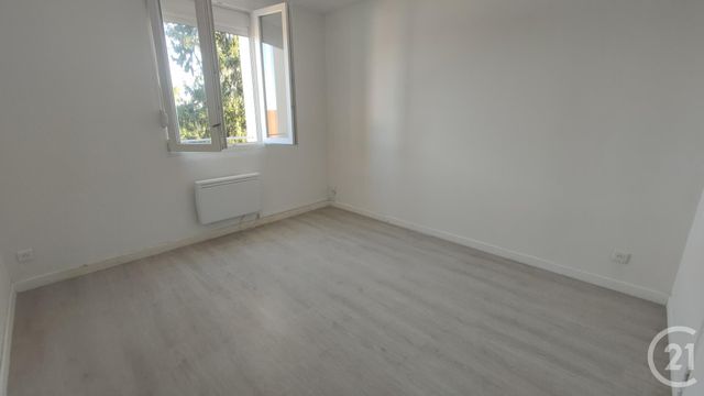 Appartement F4 à louer - 4 pièces - 85.31 m2 - CHANTENAY ST IMBERT - 58 - BOURGOGNE - Century 21 Confluences