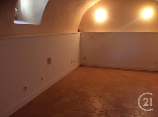 Appartement F3 à louer - 3 pièces - 84.8 m2 - GUERIGNY - 58 - BOURGOGNE - Century 21 Confluences