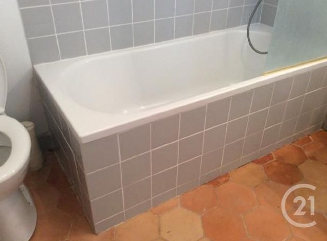 Appartement F3 à louer - 3 pièces - 84.8 m2 - GUERIGNY - 58 - BOURGOGNE - Century 21 Confluences