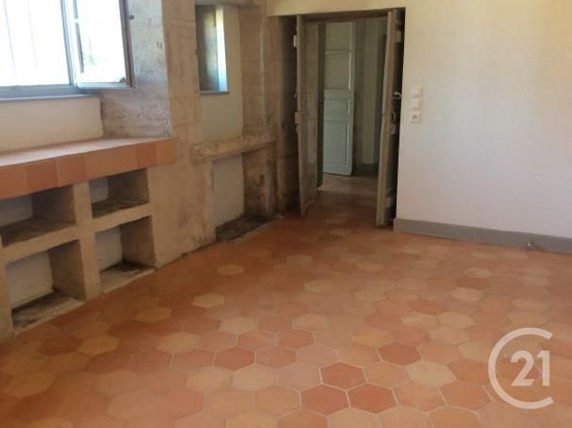 Appartement F3 à louer - 3 pièces - 84.8 m2 - GUERIGNY - 58 - BOURGOGNE - Century 21 Confluences