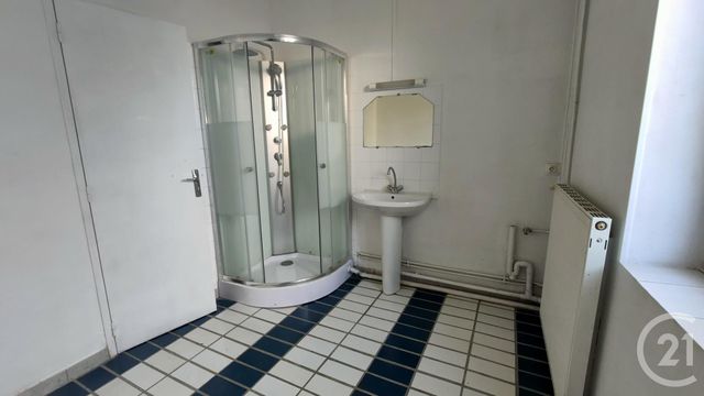 Appartement F3 à louer - 3 pièces - 70.01 m2 - ST PIERRE LE MOUTIER - 58 - BOURGOGNE - Century 21 Confluences