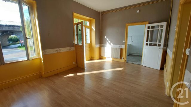 Appartement F3 à louer - 3 pièces - 70.01 m2 - ST PIERRE LE MOUTIER - 58 - BOURGOGNE - Century 21 Confluences