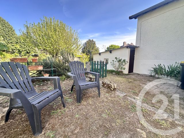 maison à vendre - 4 pièces - 91.33 m2 - VARENNES VAUZELLES - 58 - BOURGOGNE - Century 21 Confluences