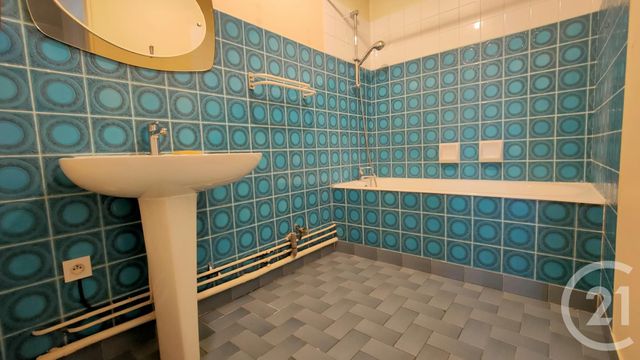 Appartement F3 à louer - 3 pièces - 78.3 m2 - NEVERS - 58 - BOURGOGNE - Century 21 Confluences