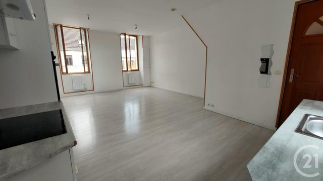 Appartement à louer - 2 pièces - 53.5 m2 - FOURCHAMBAULT - 58 - BOURGOGNE - Century 21 Confluences