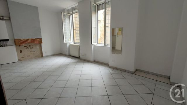 Appartement Studio à louer - 1 pièce - 32.65 m2 - NEVERS - 58 - BOURGOGNE - Century 21 Confluences