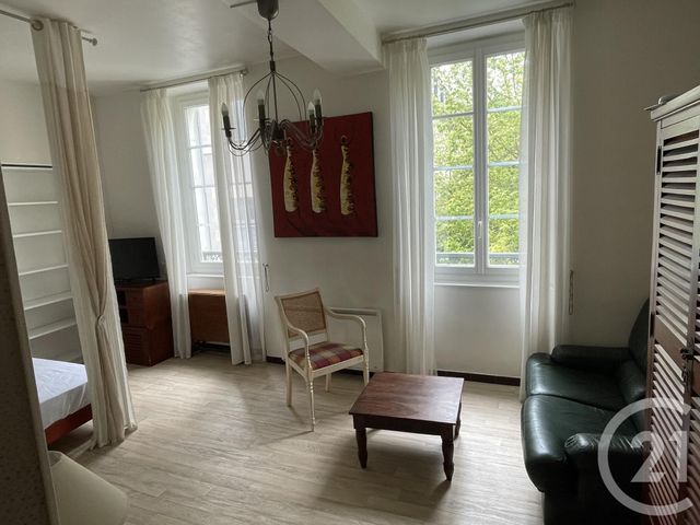 Appartement T1 à louer - 1 pièce - 29.7 m2 - NEVERS - 58 - BOURGOGNE - Century 21 Confluences