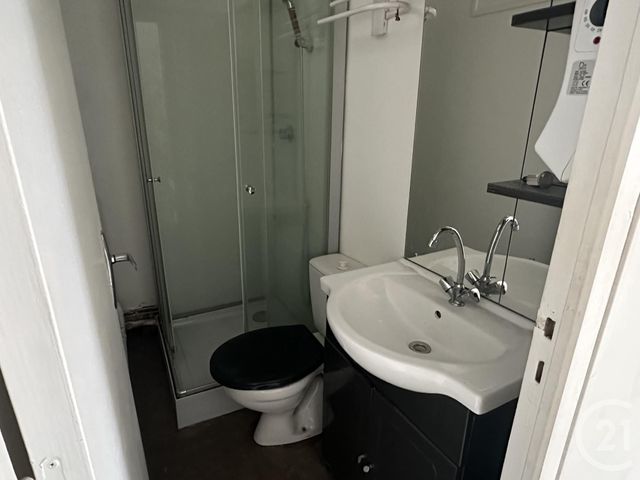 Appartement T2 à louer - 2 pièces - 27.6 m2 - GUERIGNY - 58 - BOURGOGNE - Century 21 Confluences