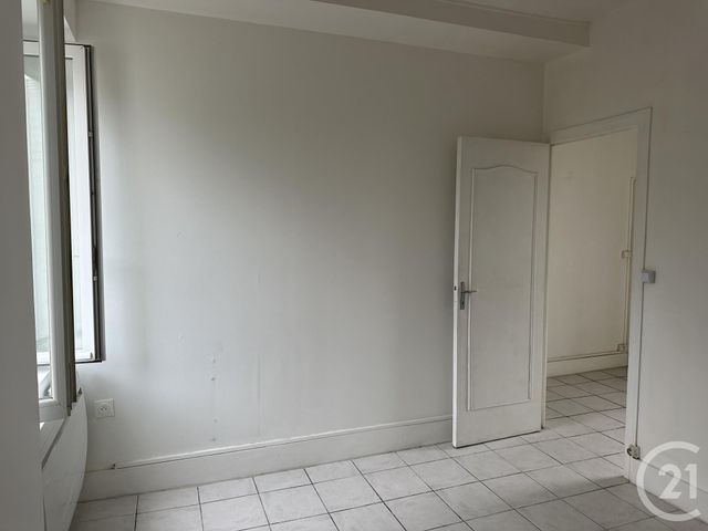 Appartement T2 à louer - 2 pièces - 27.6 m2 - GUERIGNY - 58 - BOURGOGNE - Century 21 Confluences