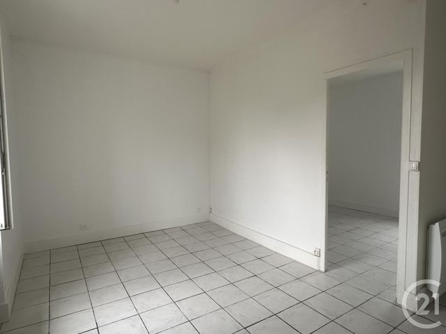 Appartement T2 à louer - 2 pièces - 27.6 m2 - GUERIGNY - 58 - BOURGOGNE - Century 21 Confluences