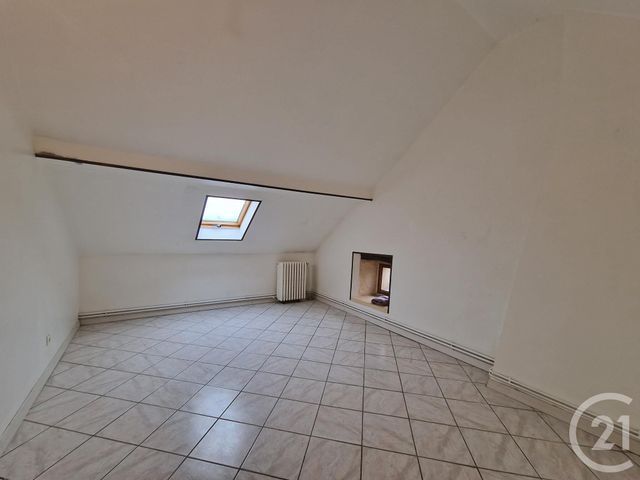 maison à louer - 5 pièces - 121.6 m2 - ST BENIN DES BOIS - 58 - BOURGOGNE - Century 21 Confluences