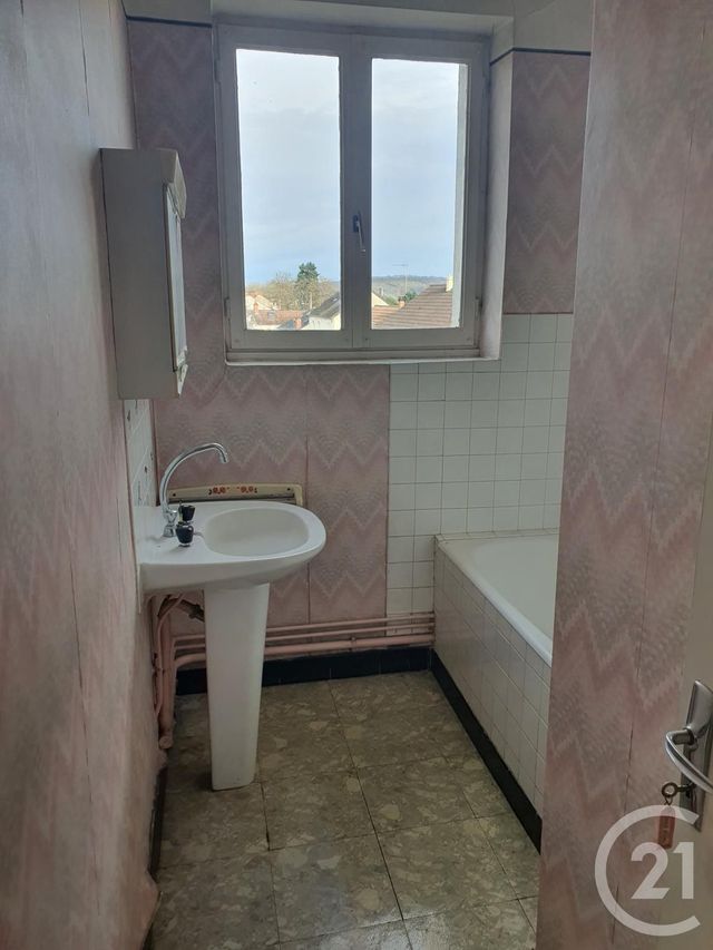 maison à vendre - 4 pièces - 146.0 m2 - FOURCHAMBAULT - 58 - BOURGOGNE - Century 21 Confluences