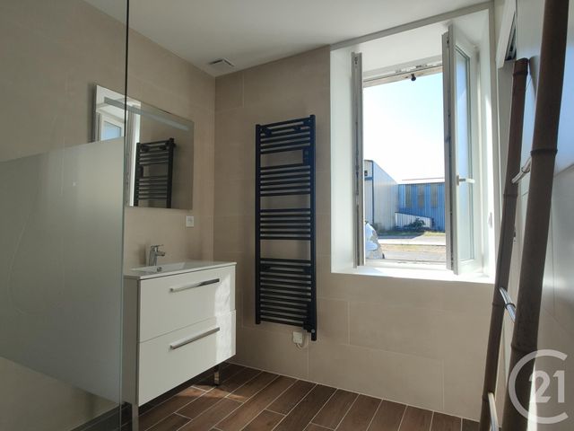 maison à louer - 5 pièces - 93.57 m2 - VALIGNY - 03 - AUVERGNE - Century 21 Confluences
