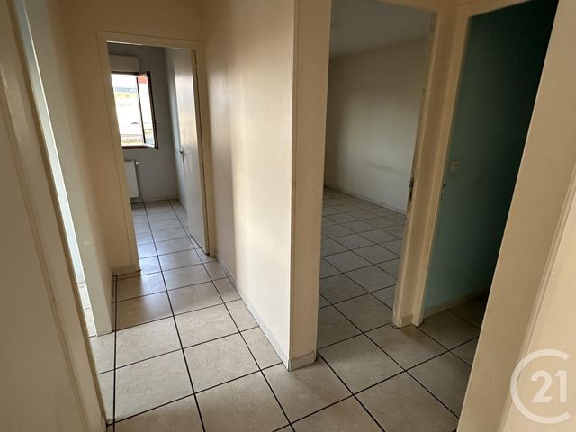 Appartement F4 à louer - 4 pièces - 85.78 m2 - VARENNES VAUZELLES - 58 - BOURGOGNE - Century 21 Confluences