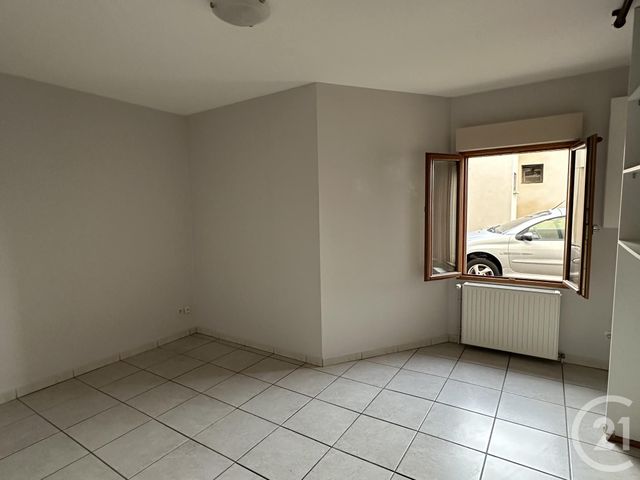 Appartement F4 à louer - 4 pièces - 85.78 m2 - VARENNES VAUZELLES - 58 - BOURGOGNE - Century 21 Confluences