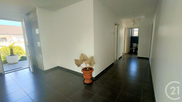 maison à louer - 4 pièces - 99.59 m2 - VARENNES VAUZELLES - 58 - BOURGOGNE - Century 21 Confluences