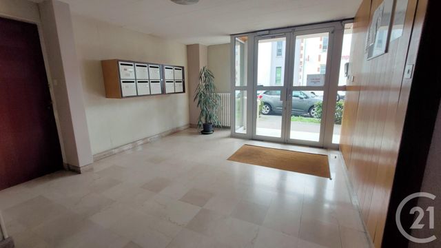 Appartement F1 à louer - 1 pièce - 34.1 m2 - NEVERS - 58 - BOURGOGNE - Century 21 Confluences