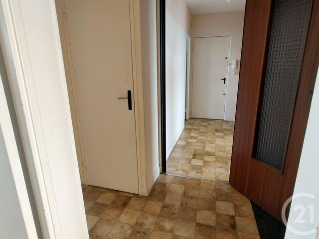Appartement F3 à louer - 3 pièces - 65.43 m2 - NEVERS - 58 - BOURGOGNE - Century 21 Confluences