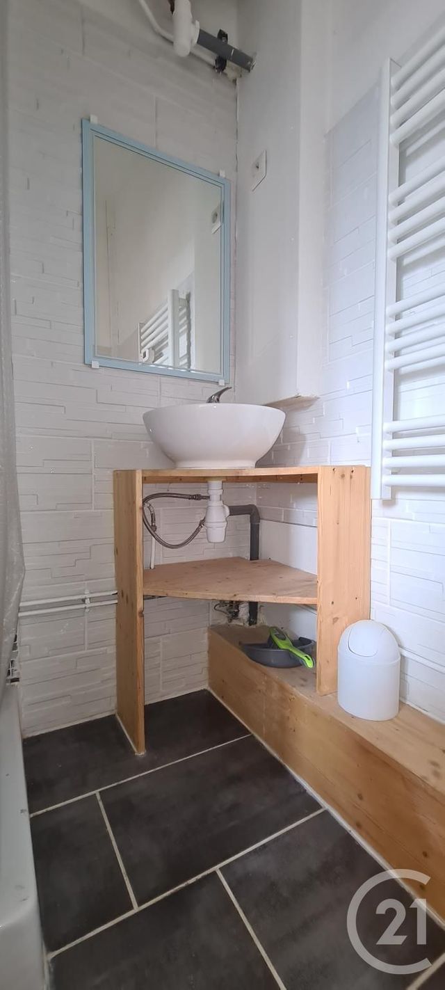 Appartement F2 à louer - 2 pièces - 21.27 m2 - NEVERS - 58 - BOURGOGNE - Century 21 Confluences