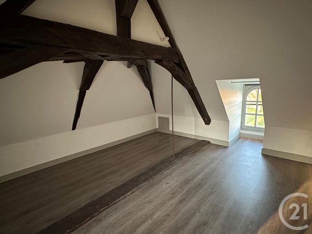 Appartement T2 à louer - 2 pièces - 44.5 m2 - GUERIGNY - 58 - BOURGOGNE - Century 21 Confluences