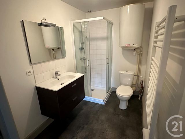 Appartement T2 à louer - 2 pièces - 44.5 m2 - GUERIGNY - 58 - BOURGOGNE - Century 21 Confluences