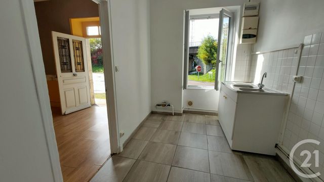 Appartement F3 à louer - 3 pièces - 70.01 m2 - ST PIERRE LE MOUTIER - 58 - BOURGOGNE - Century 21 Confluences