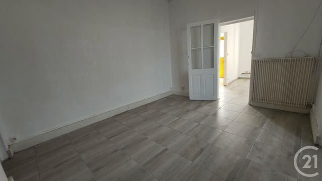 Appartement F3 à louer - 3 pièces - 70.01 m2 - ST PIERRE LE MOUTIER - 58 - BOURGOGNE - Century 21 Confluences