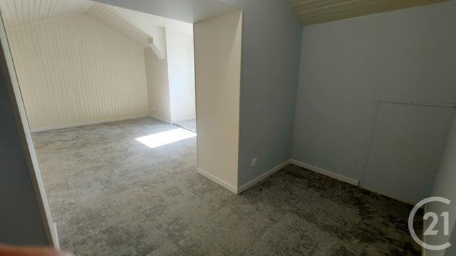 maison à louer - 3 pièces - 90.82 m2 - VARENNES VAUZELLES - 58 - BOURGOGNE - Century 21 Confluences